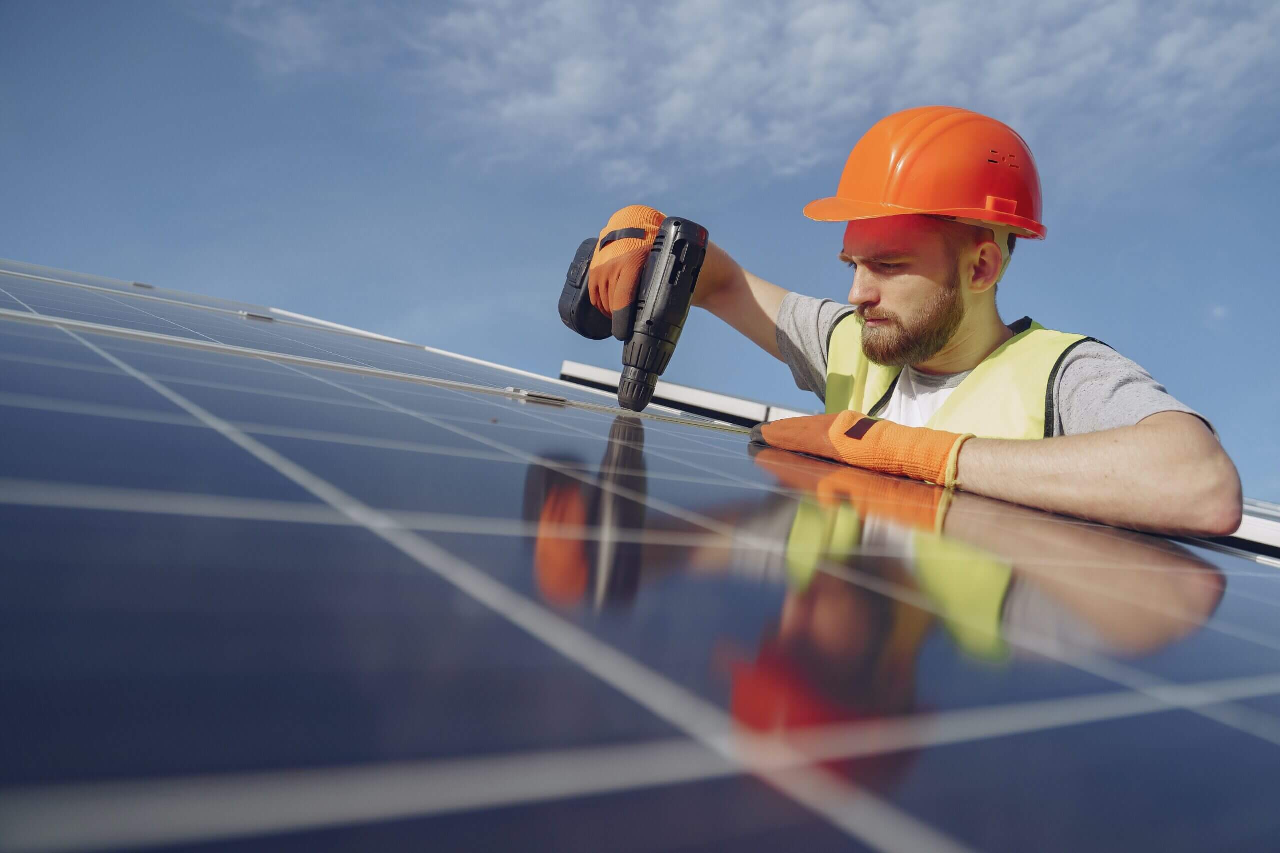 Solar Contractor Near Me: How to Choose a Solar Installer