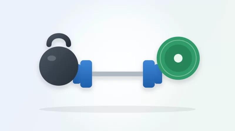 How many sets and reps to build muscle illustration: a dumbbell between a kettlebell and a weight plate